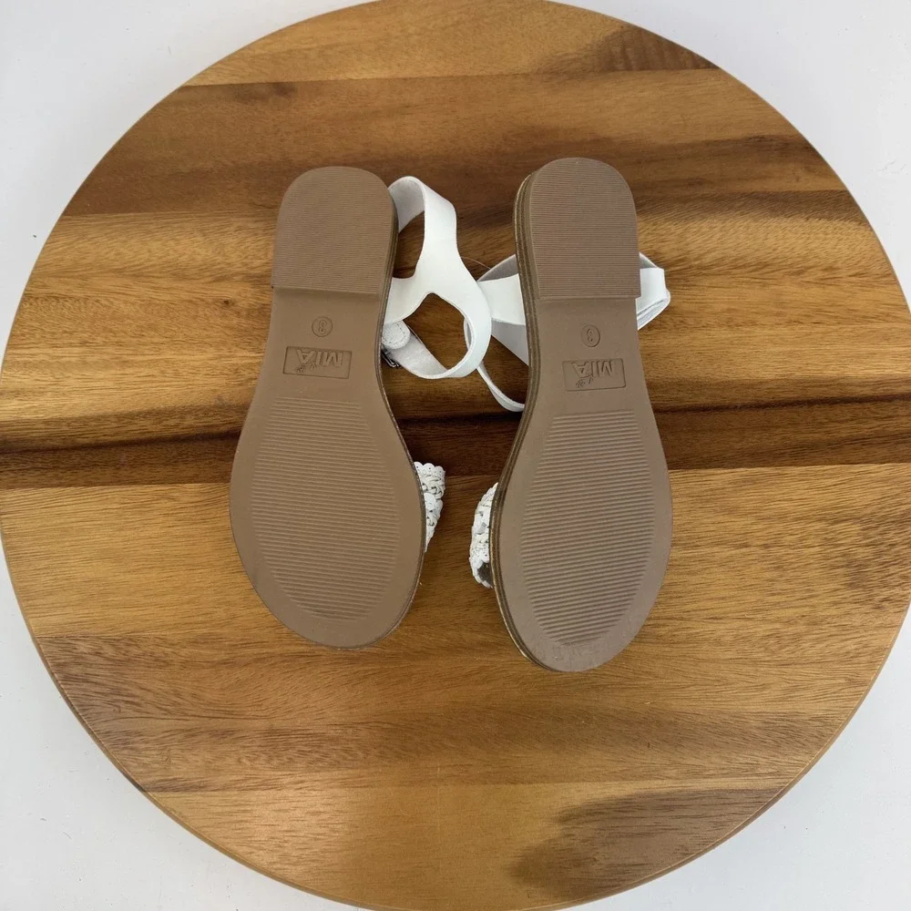 New NWOB Big Kids Mia Auri White Braided Leather Ankle Strap Sandals Size 3 Y‎